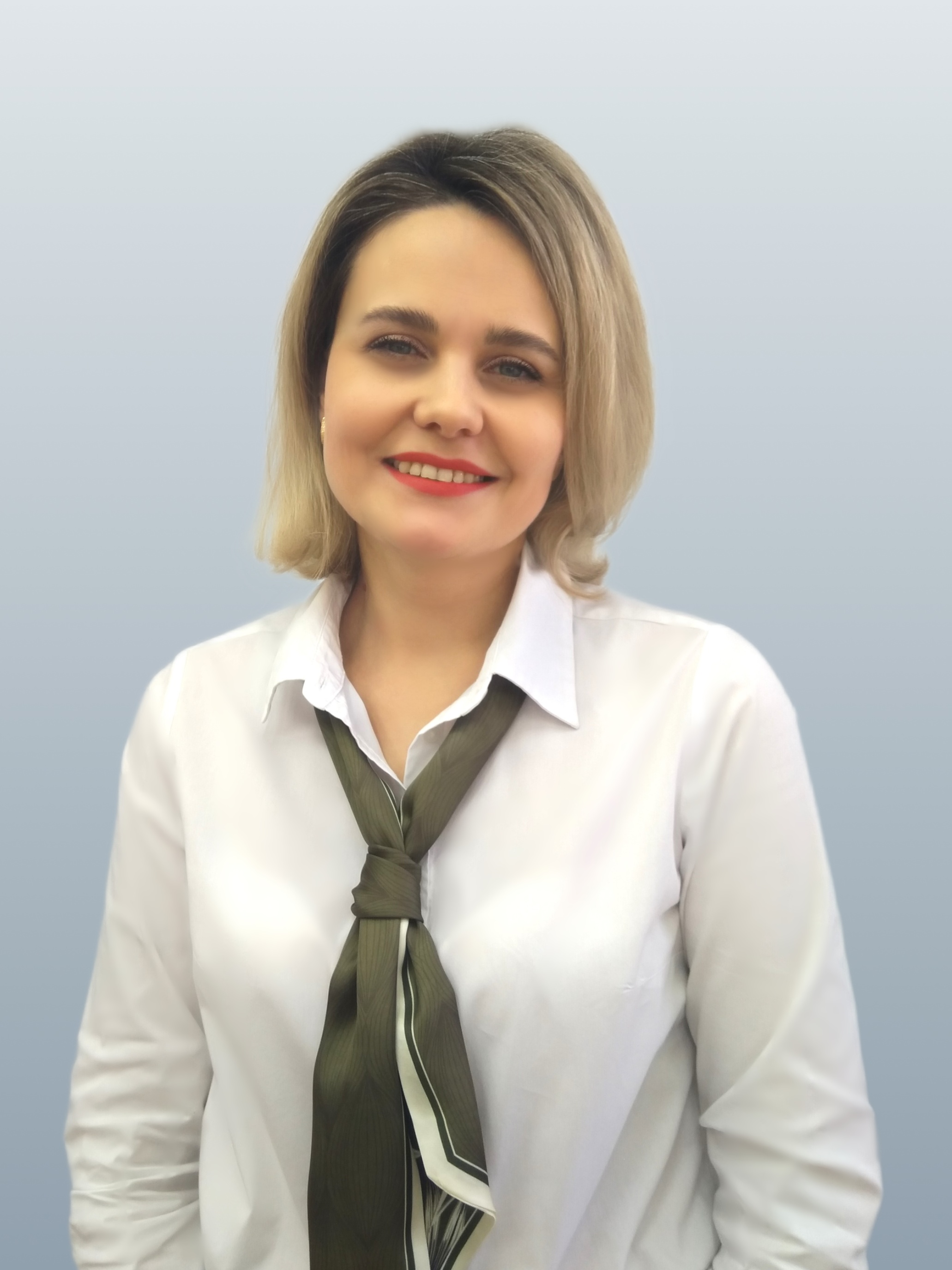 Шарова Елена Евгеньевна.