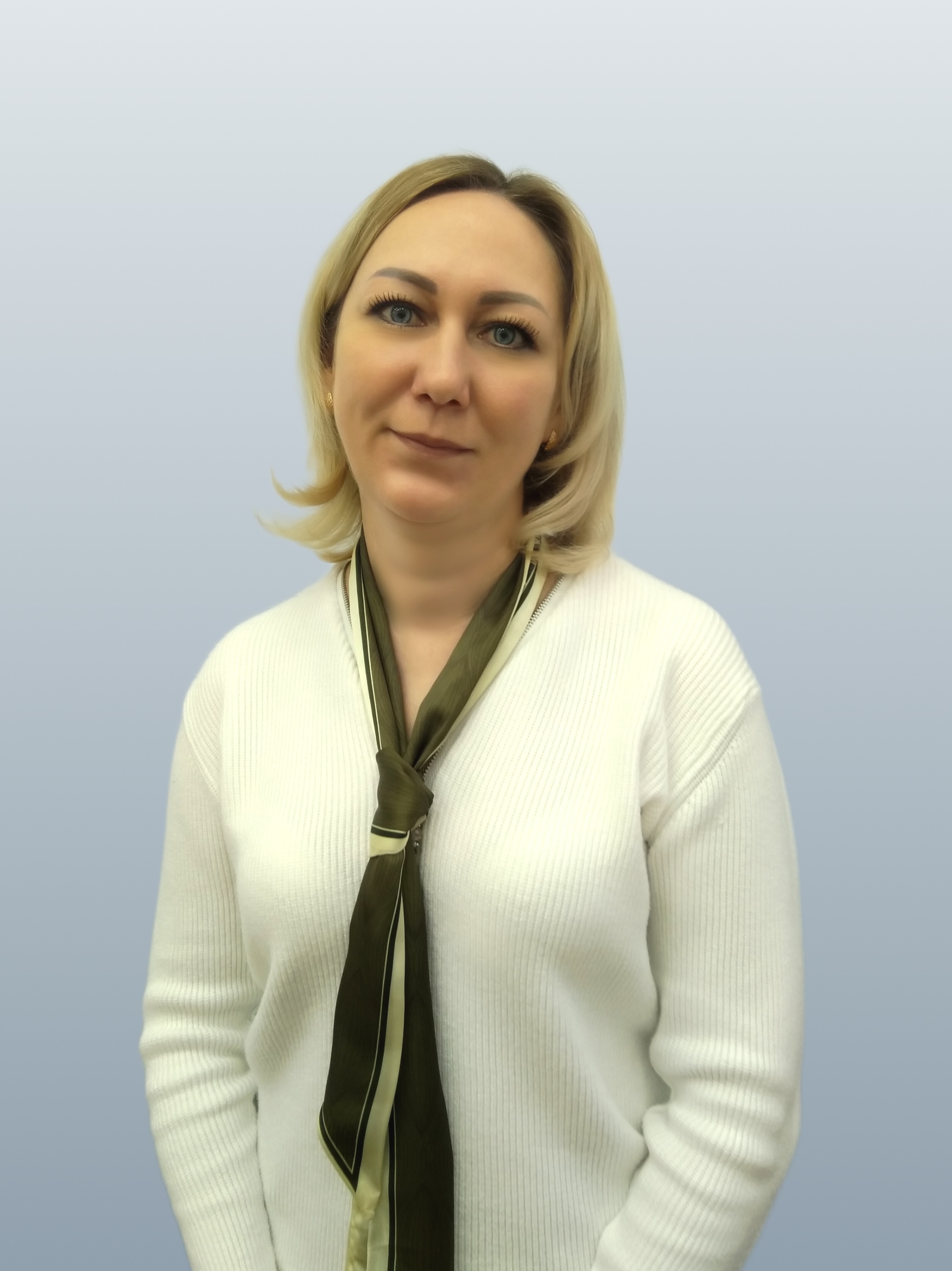 Ускова Ирина Ивановна.